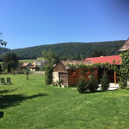 Liliom Vendeghaz Hotel Bakonybél Екстериор снимка