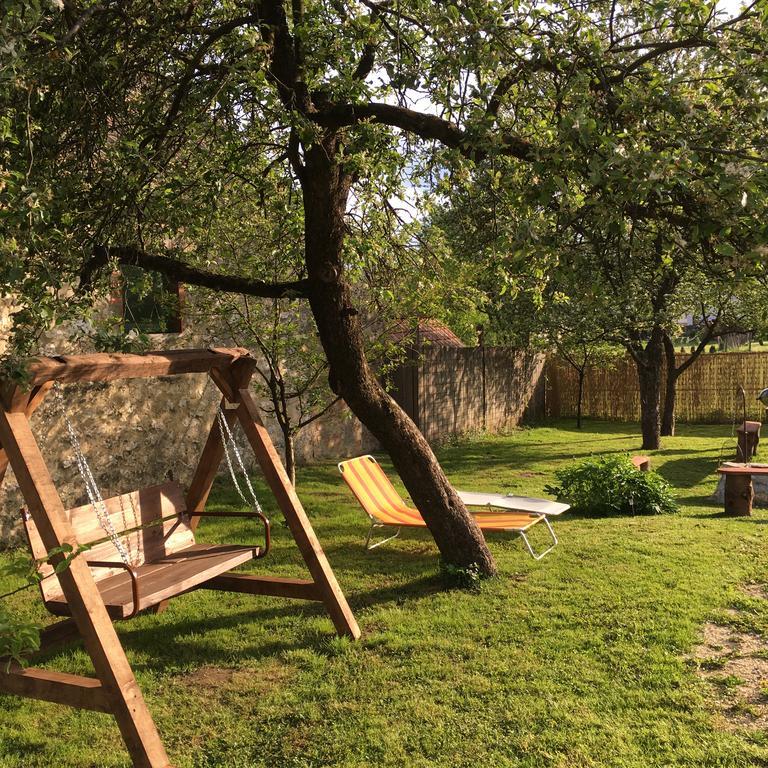 Liliom Vendeghaz Hotel Bakonybél Екстериор снимка